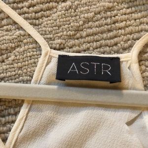 ASTR scalloped open-back cami